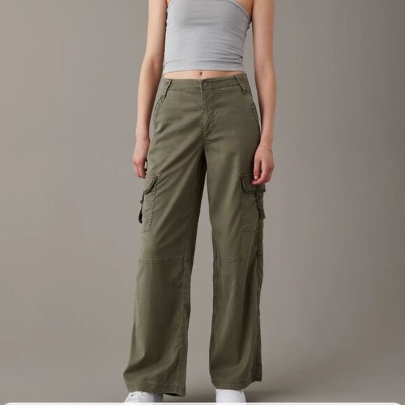 American eagle super high-rise baggy wide leg cargo pants women’s 6 short olive - Picture 2 of 16